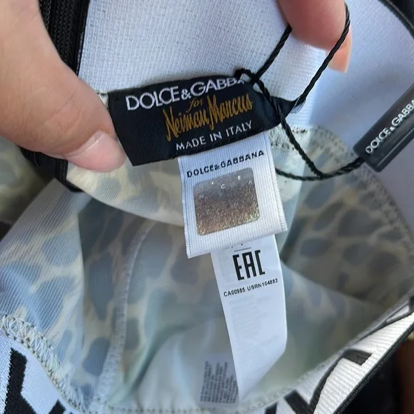 Dolce and Gabbana - Picture 4 of 5